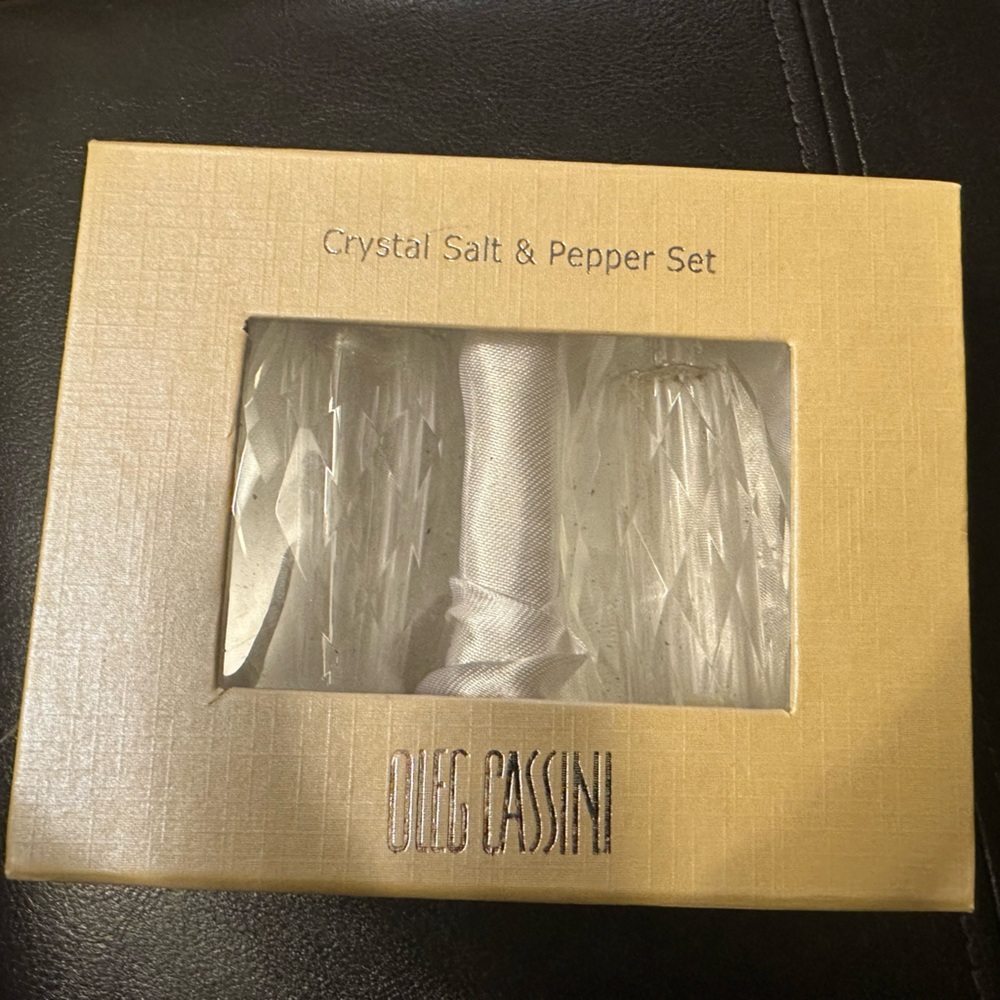 Oleg Cassini Clear Crystal Salt & Pepper Shakers